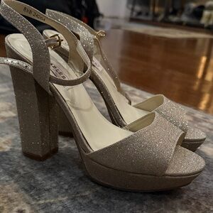 Dyeables Women's Sparkling Platform Heels - Gold